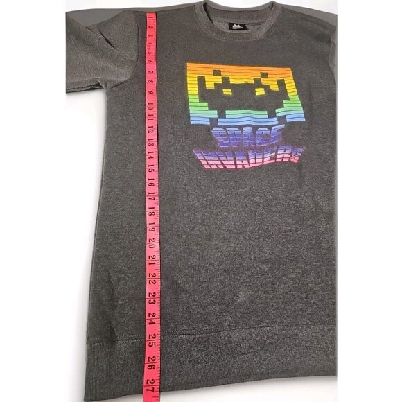 Official Space Invaders Sweatshirt Gray Size Medium Neon Print. - Picture 4 of 5